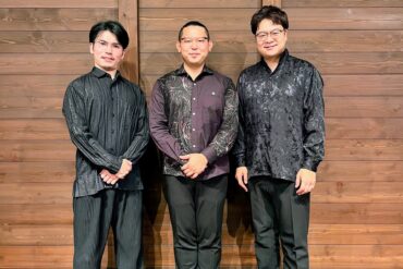 弦楽亭：チェロの響きミニコンサート開催